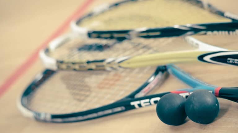 Conheça as diferenças entre Tênis e Squash
