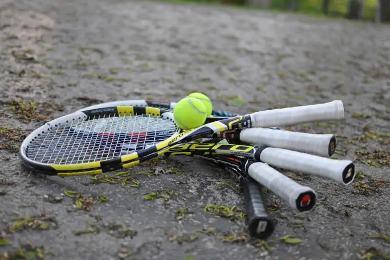 Como são feitas as raquetes de tênis